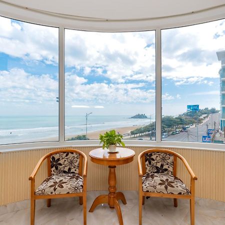 Ngoc Hanh Beach Hotel Вунгтау Экстерьер фото