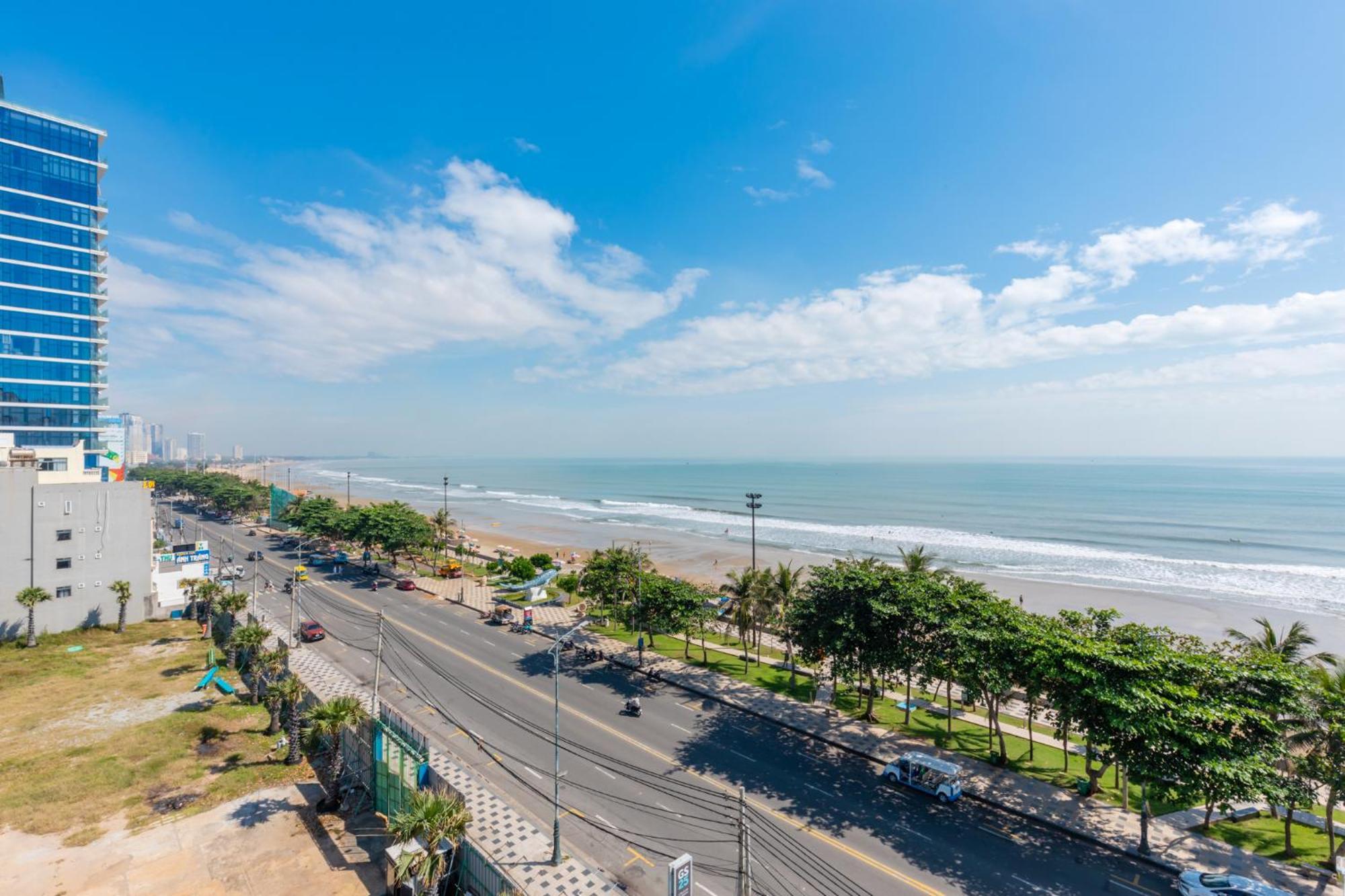 Ngoc Hanh Beach Hotel Вунгтау Экстерьер фото
